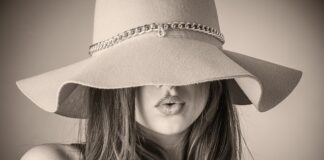 Jakie są modne fotele do salonu?