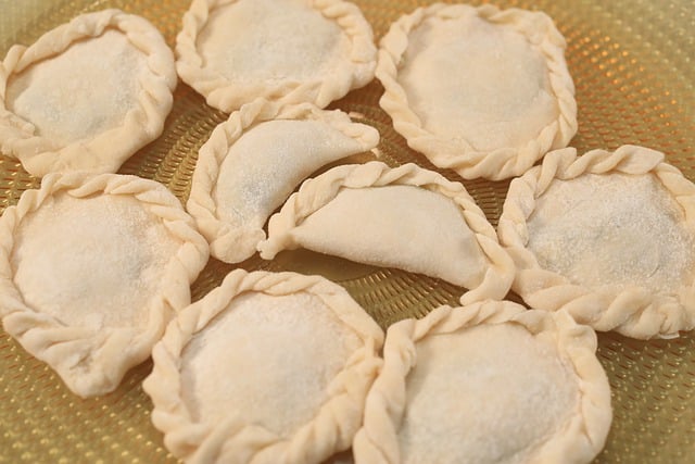 Ile pierogów z 2 szklanek mąki? Ile pierogów z 2 szklanek mąki?