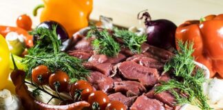 Jak nakładać farsz do pierogów?