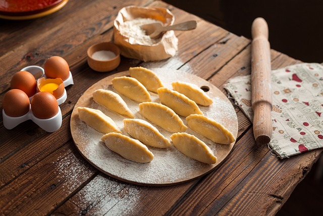 Jak lepić ładne pierogi? Jak lepić ładne pierogi?