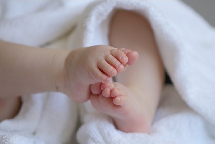 bebe Jak dbać o higienę noworodka i niemowlaka